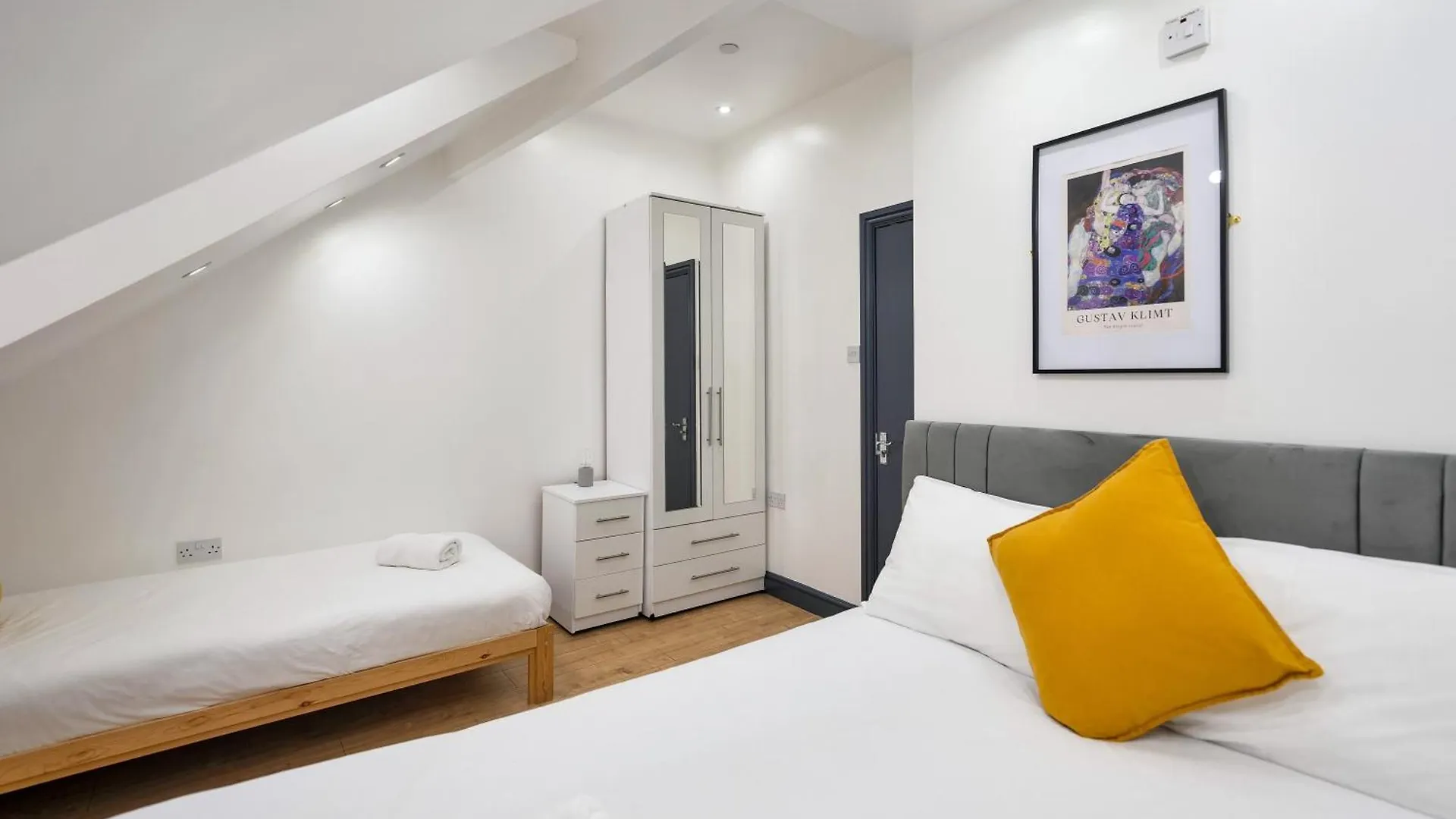 Relax In A Modern Cardiff Home By The City Centre & Bute Park Appartement
