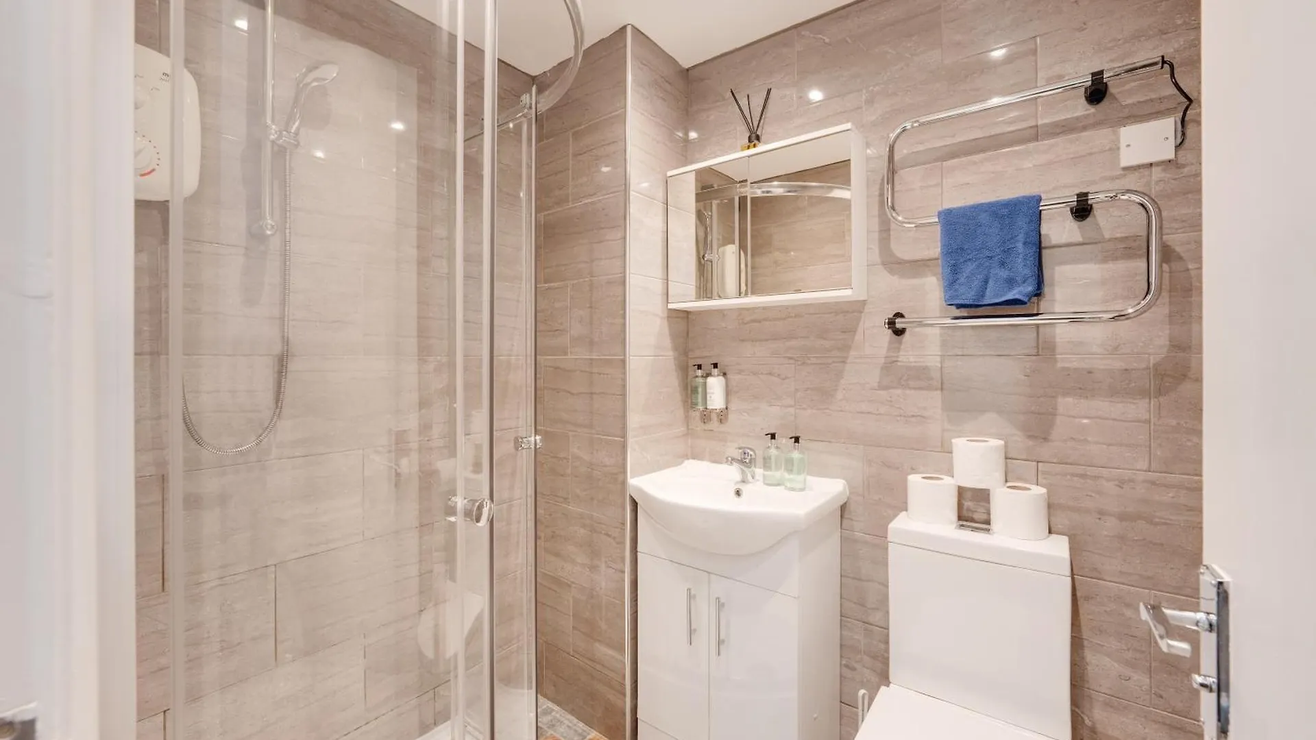 Relax In A Modern Cardiff Home By The City Centre & Bute Park Appartement